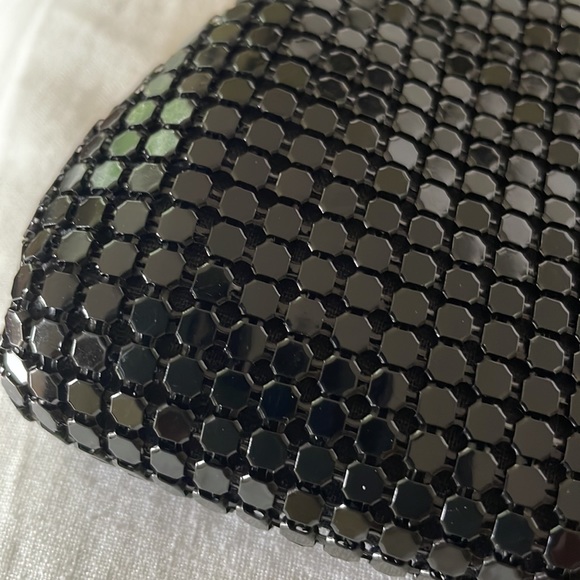 Black Chain Mail Clutch - Picture 2 of 9